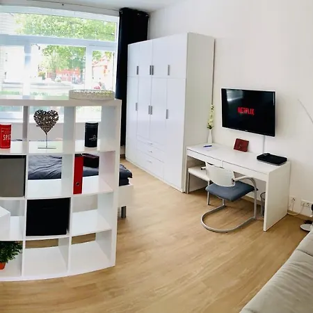 Moderner Bungalow, 20 Minuten Bis Hannover City, 24H Check-In Garbsen Eksteriør billede
